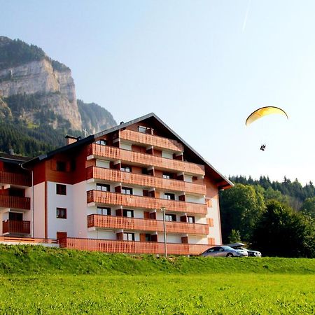 Appartement Confortable A Thollon-Les-Memises Avec Vue エクステリア 写真