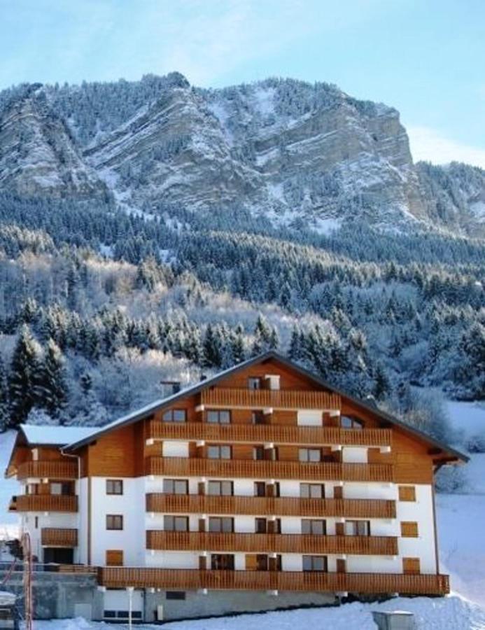 Appartement Confortable A Thollon-Les-Memises Avec Vue エクステリア 写真